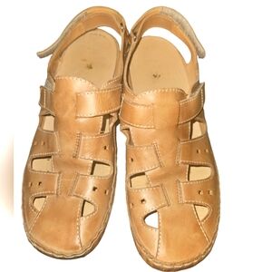 Leather Fishermen Sandals by Pikolinos